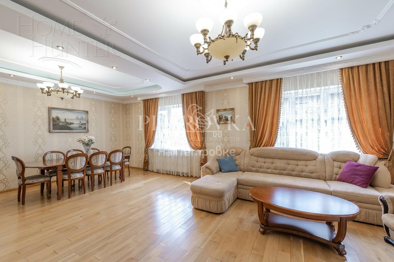 3-этажный коттедж 428 м² с отделкой