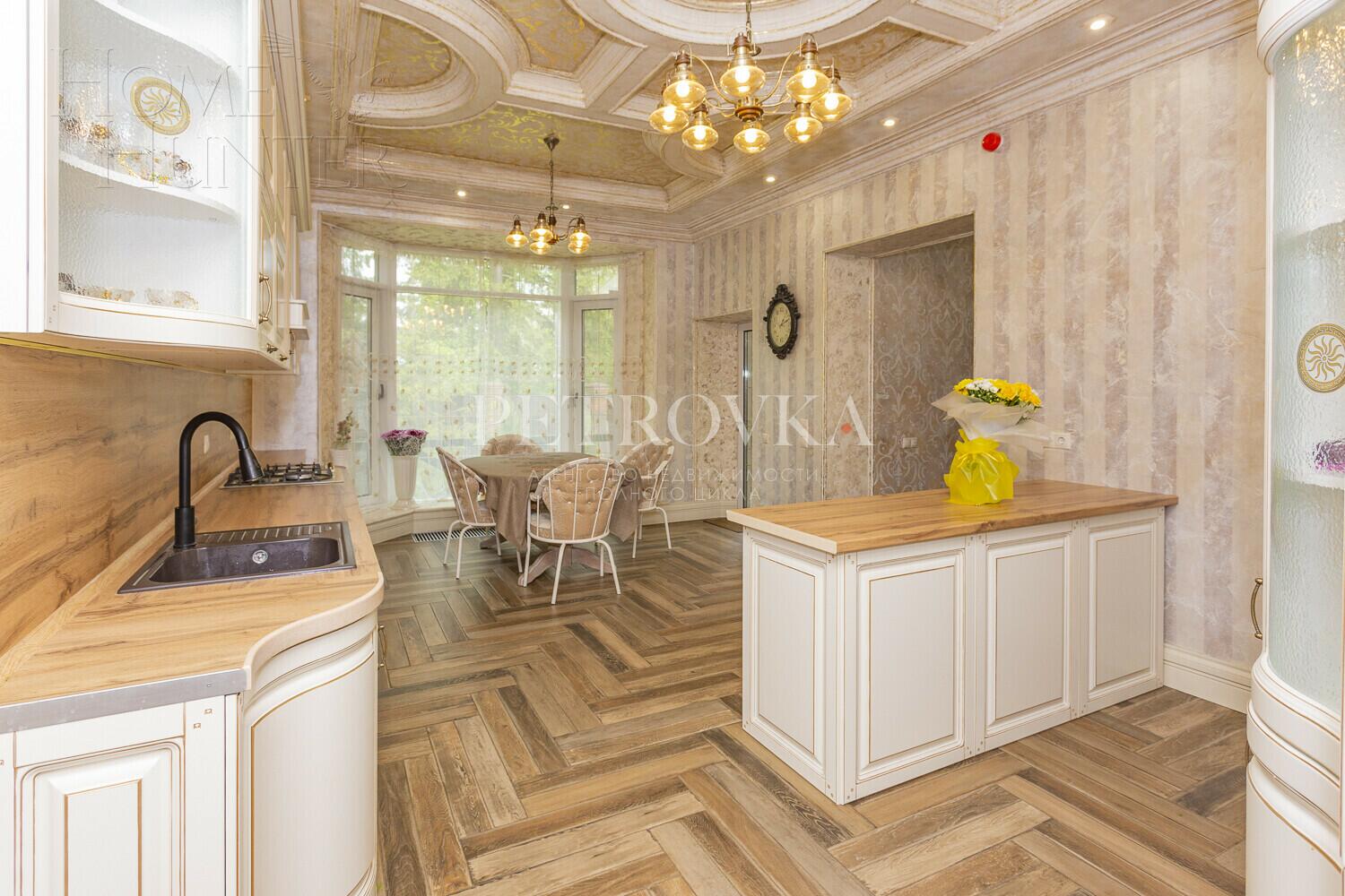 2-этажный коттедж 488.7 м² с отделкой