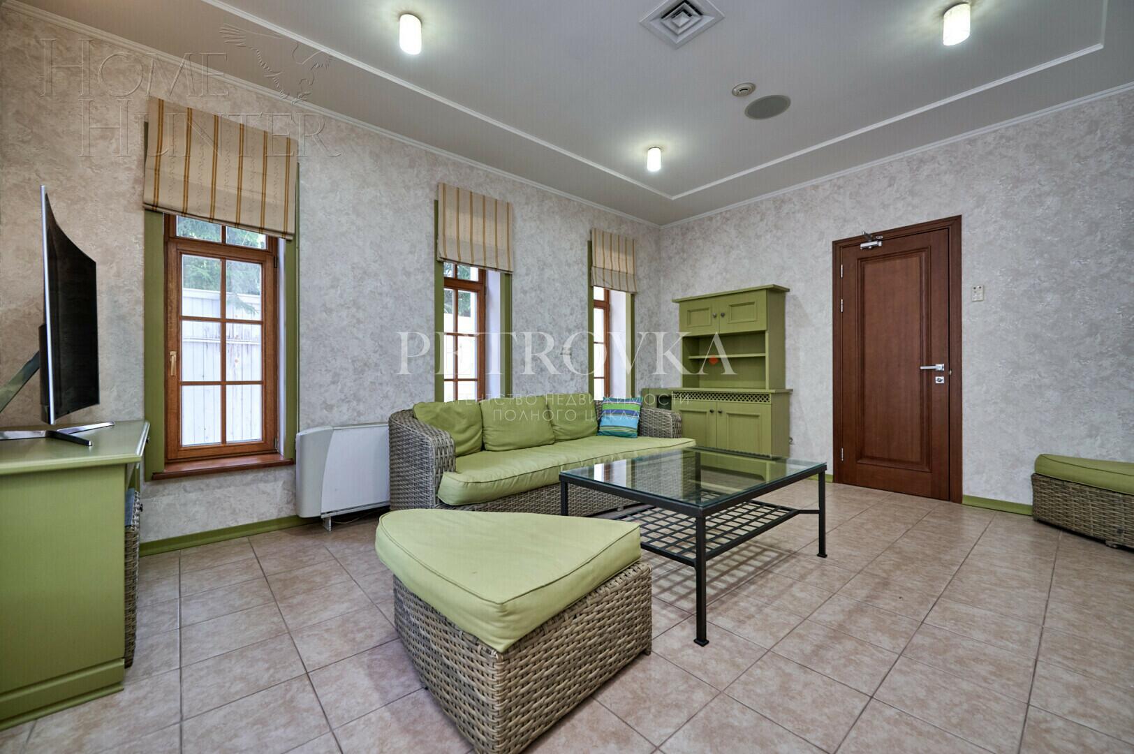 3-этажный коттедж 955 м² с отделкой