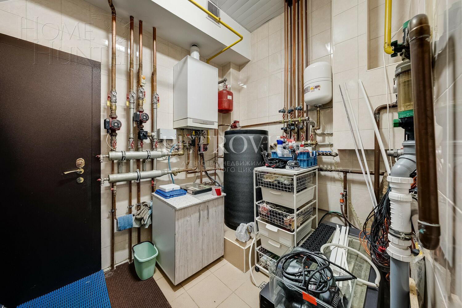 3-этажный таунхаус 210 м² с отделкой