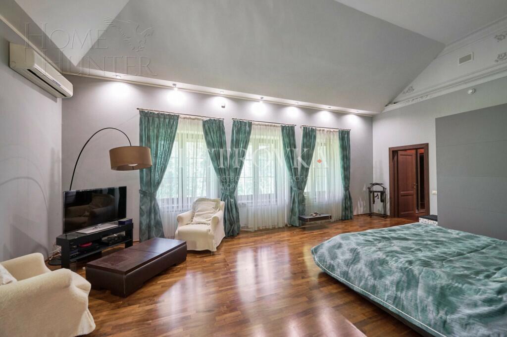 2-этажный коттедж 580.8 м² с отделкой