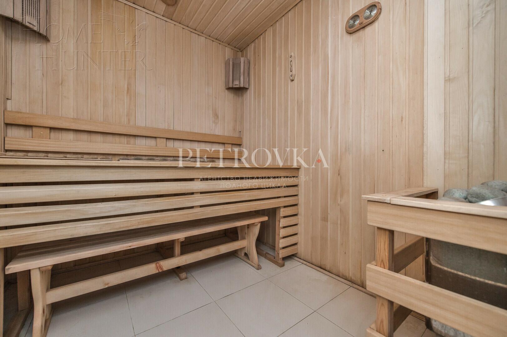 3-этажный коттедж 955 м² с отделкой