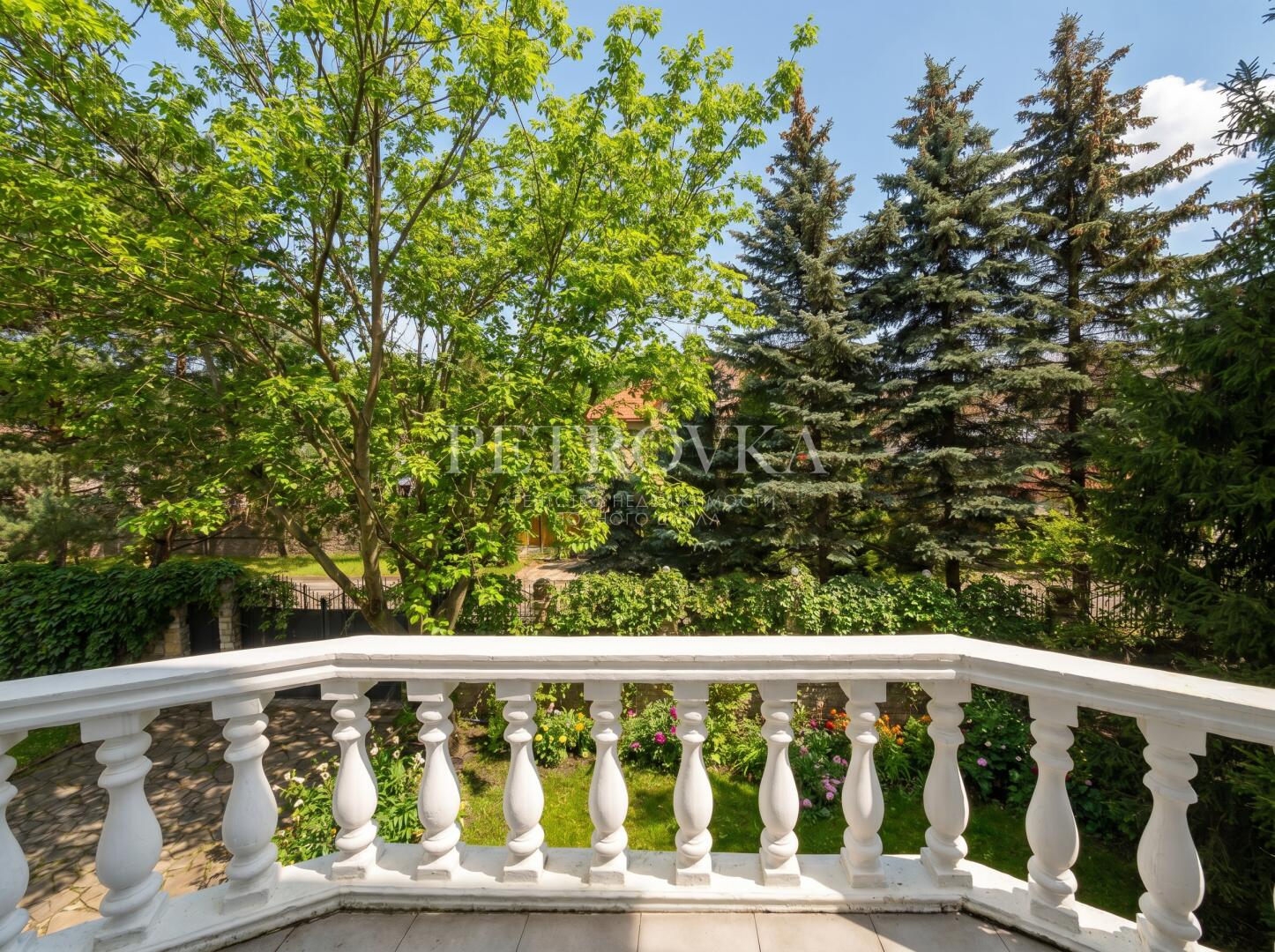 3-этажный коттедж 527 м² с отделкой