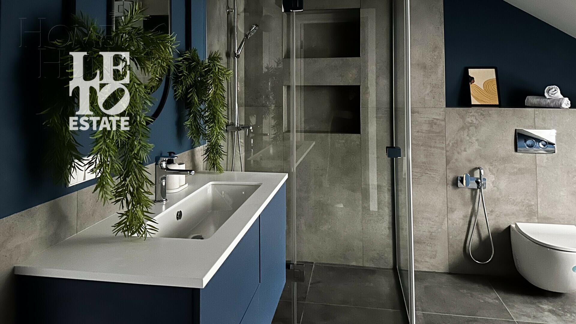 3-этажный таунхаус 320 м² с отделкой