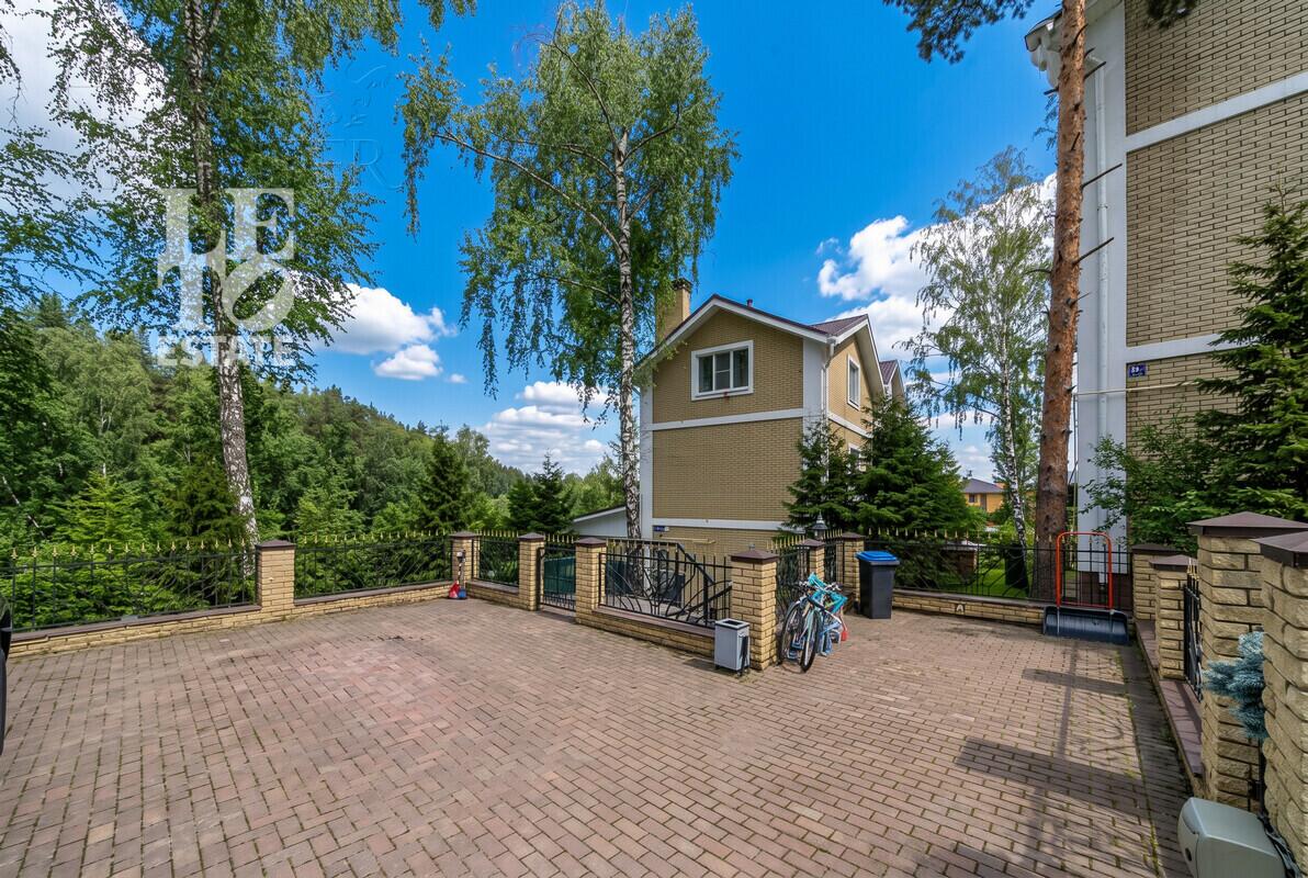 1-этажный коттедж 420 м² с отделкой