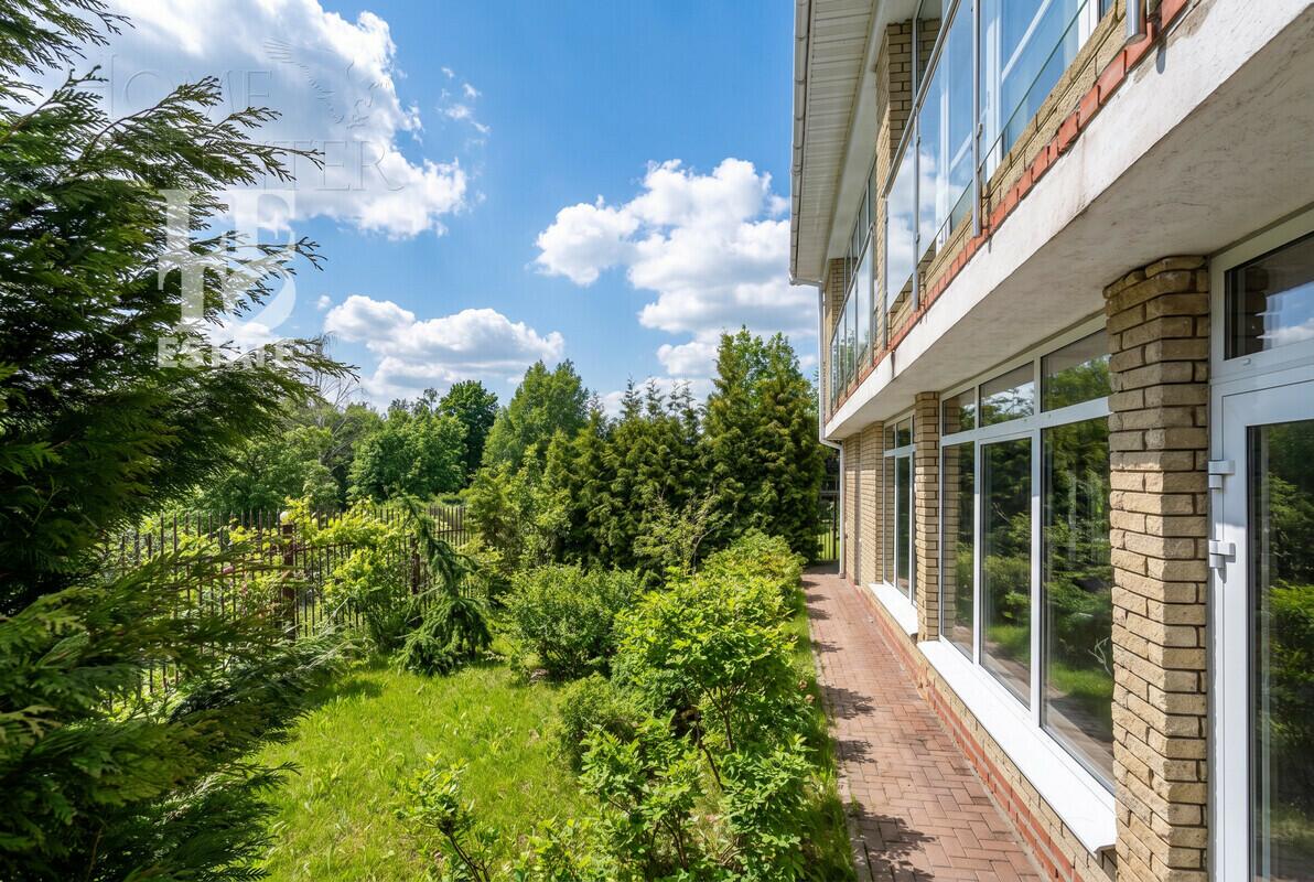 1-этажный коттедж 420 м² с отделкой