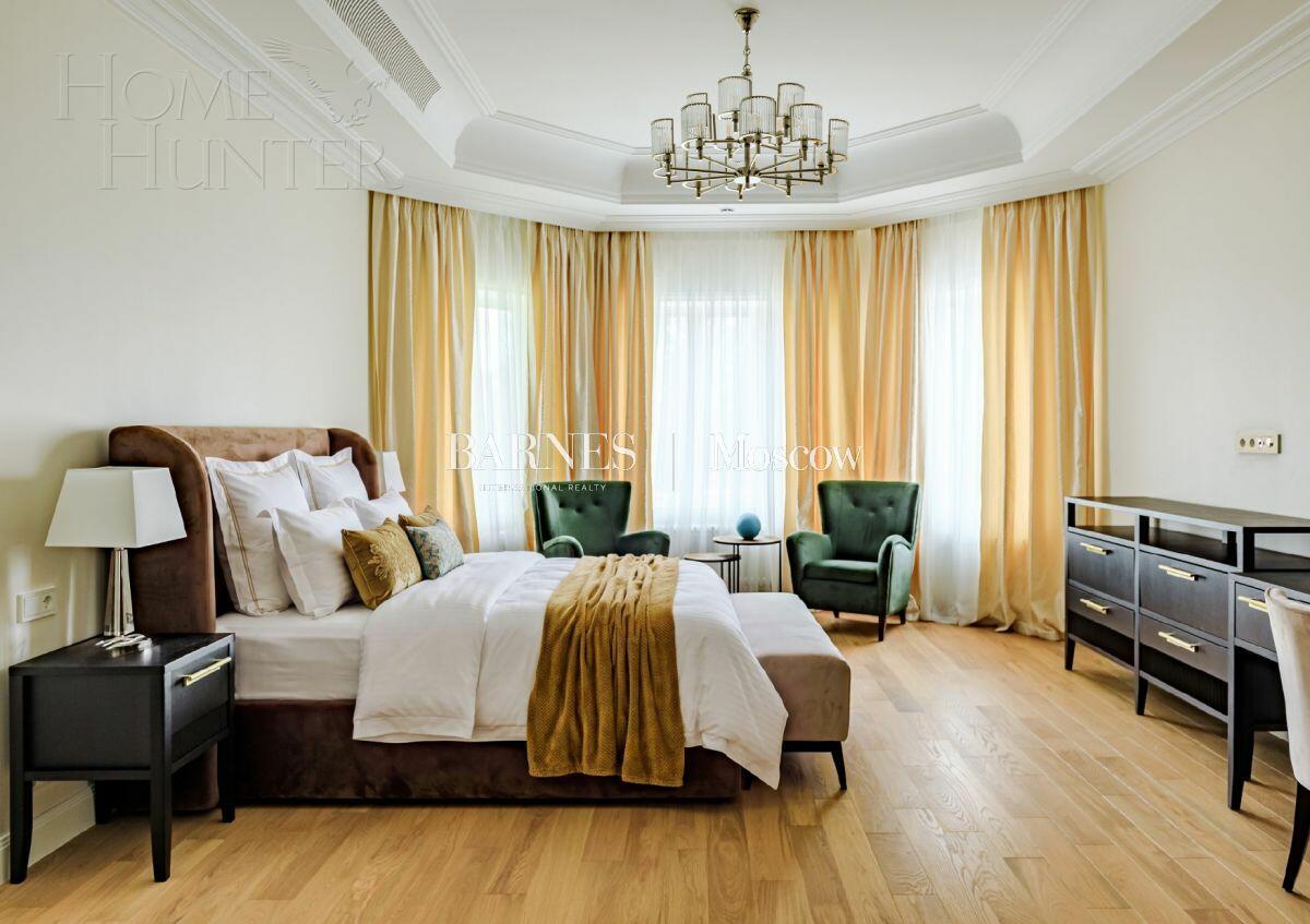 2-этажный коттедж 1 300 м² с отделкой