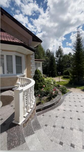 2-этажный коттедж 1 228 м² с отделкой