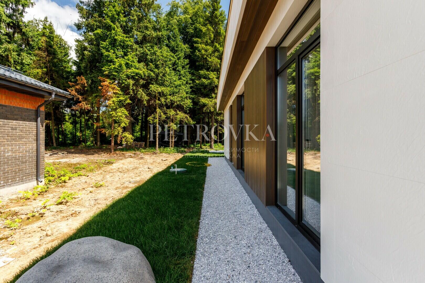 1-этажный коттедж 220 м² с отделкой