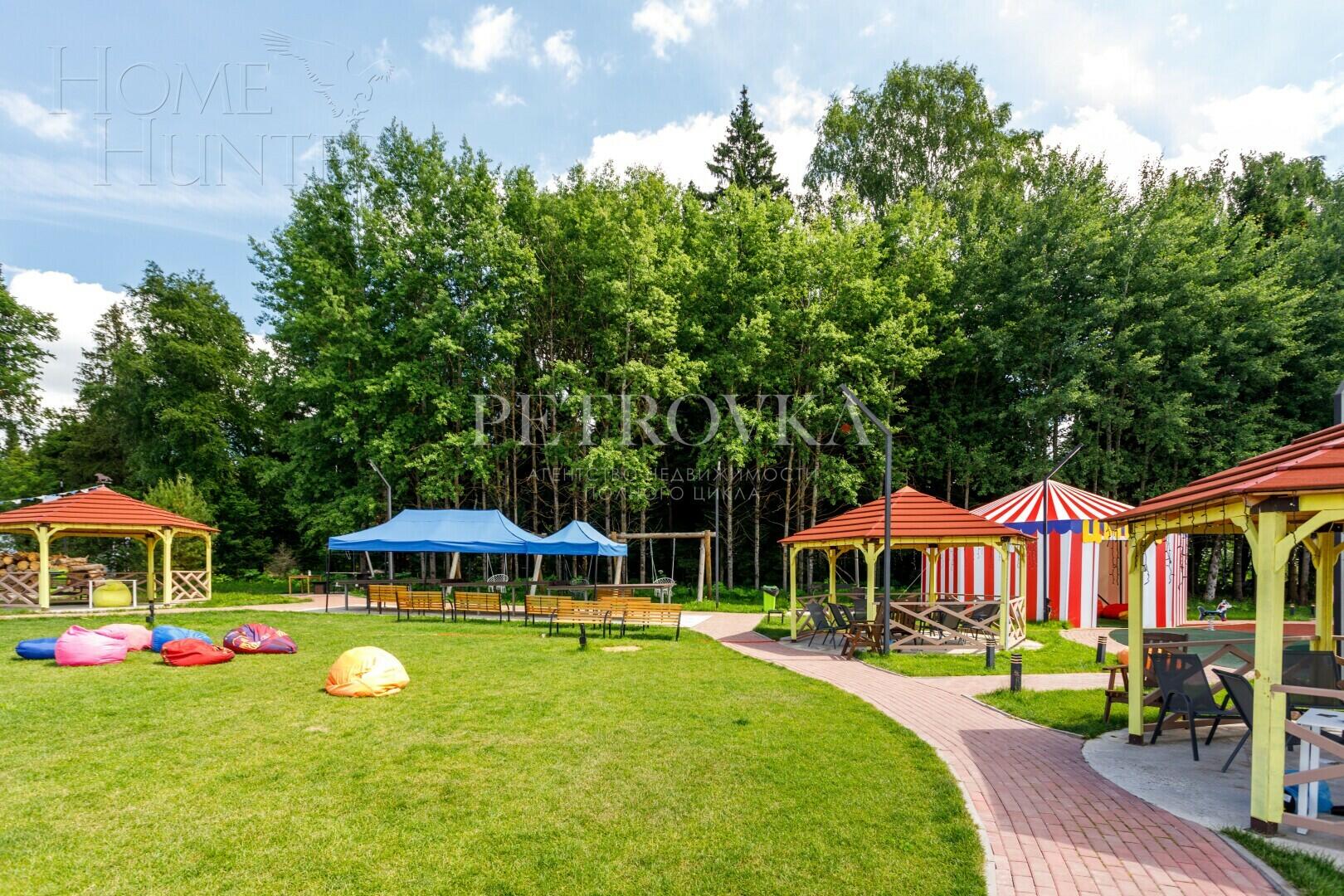 1-этажный коттедж 220 м² с отделкой