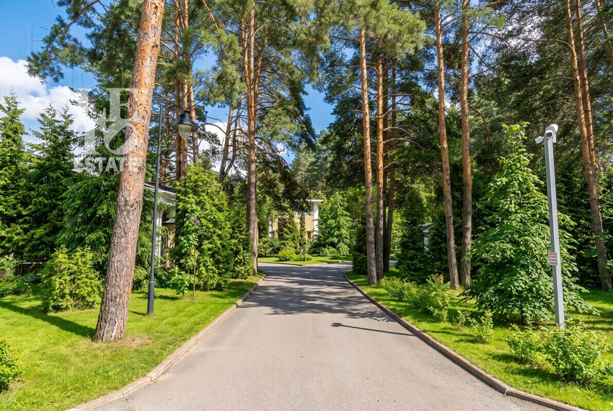 1-этажный коттедж 420 м² с отделкой