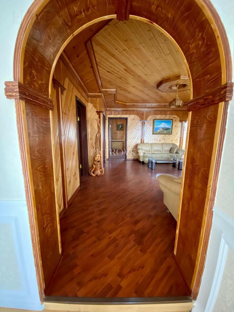 3-этажный коттедж 650 м² с отделкой