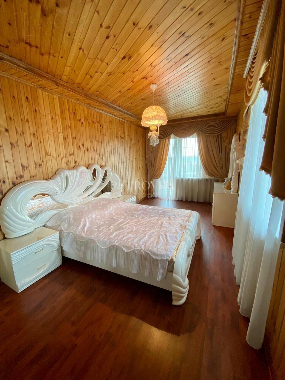 3-этажный коттедж 650 м² с отделкой