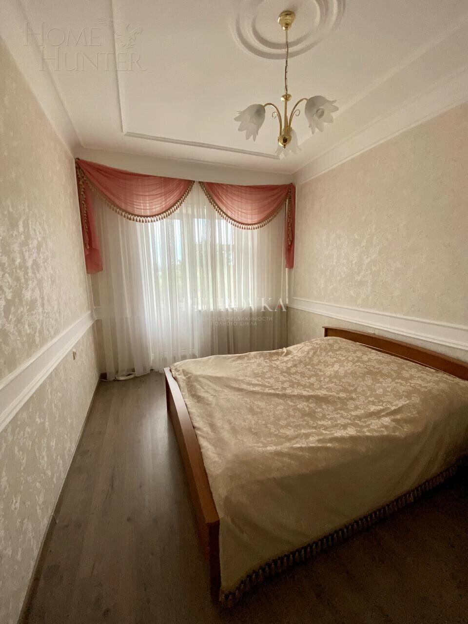 3-этажный коттедж 650 м² с отделкой