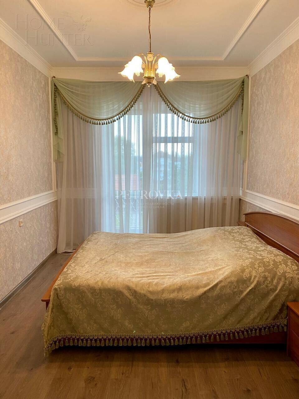 3-этажный коттедж 650 м² с отделкой