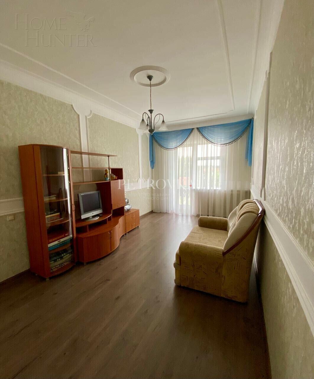3-этажный коттедж 650 м² с отделкой