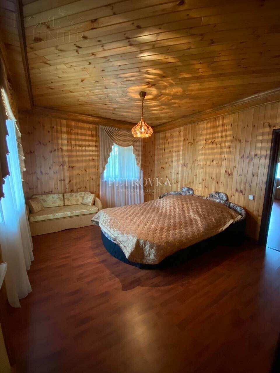 3-этажный коттедж 650 м² с отделкой