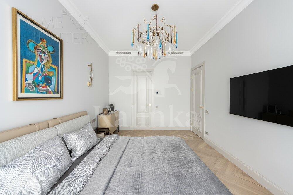 4-КОМН. КВАРТИРА С ОТДЕЛКОЙ 135 М² НА 35 ЭТАЖЕ