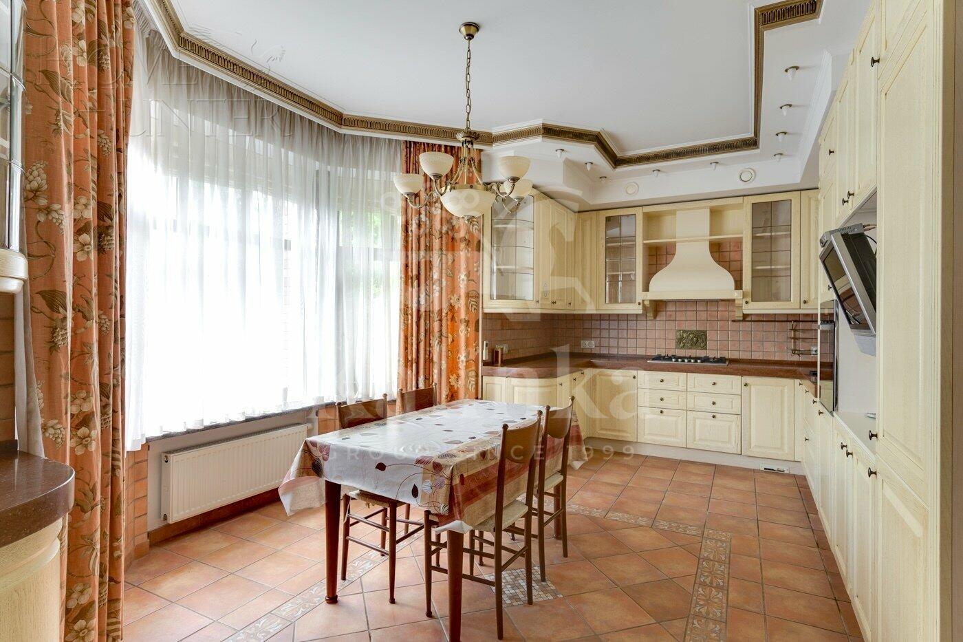 2-этажный коттедж 608 м² с отделкой