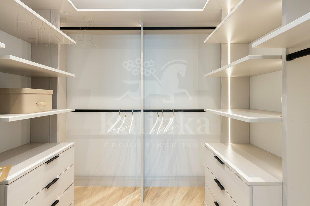 4-КОМН. КВАРТИРА С ОТДЕЛКОЙ 135 М² НА 35 ЭТАЖЕ