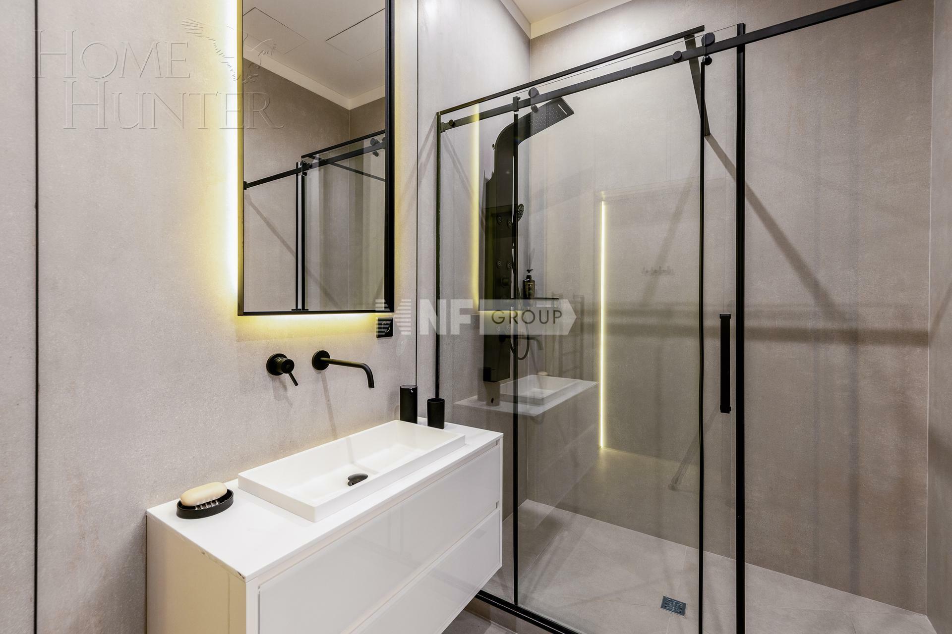 2-этажный коттедж 1 100 м² с отделкой