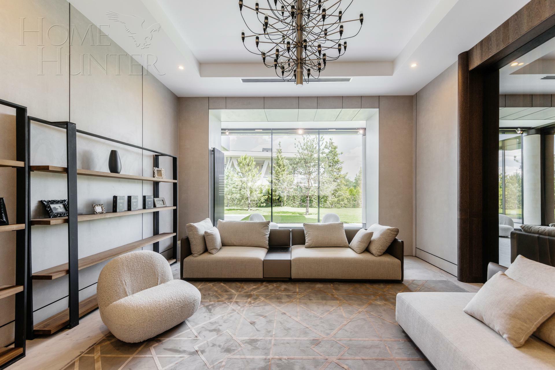 2-этажный коттедж 1 100 м² с отделкой