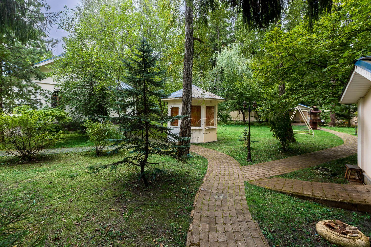 2-этажный коттедж 279.8 м² с отделкой