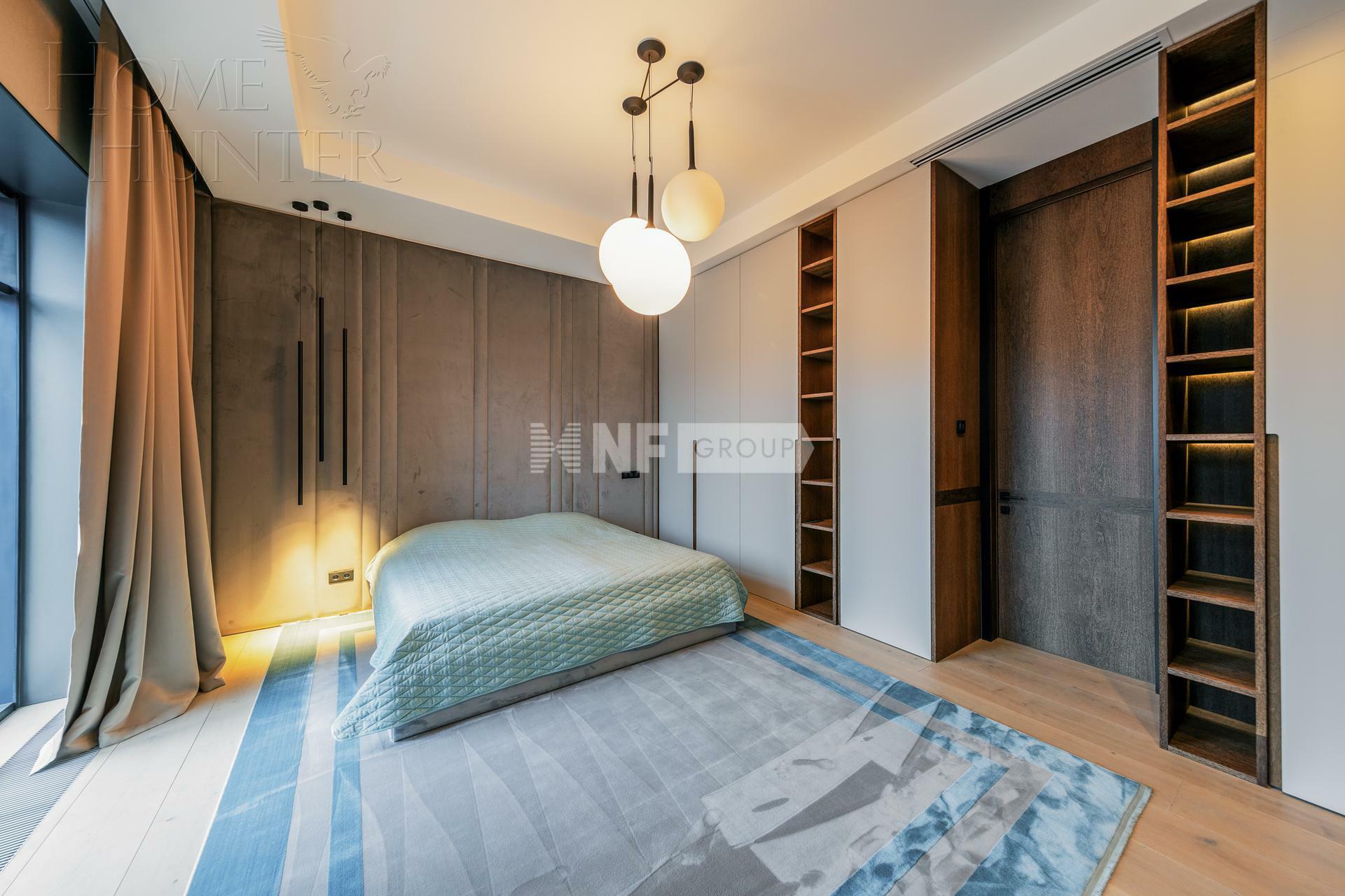 2-этажный коттедж 1 100 м² с отделкой