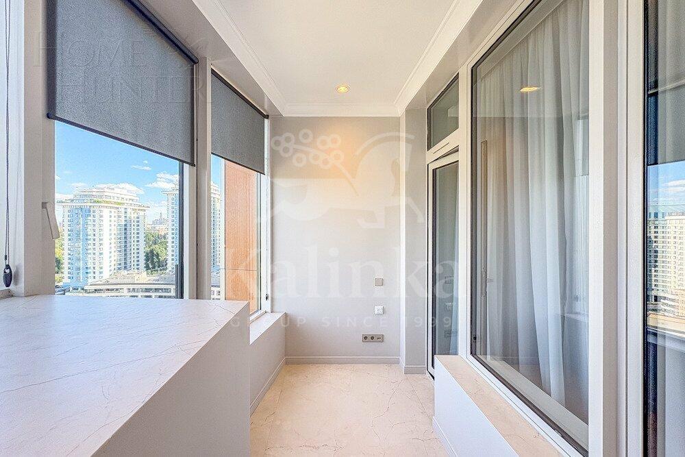 5-КОМН. КВАРТИРА С ОТДЕЛКОЙ 211 М² НА 18 ЭТАЖЕ