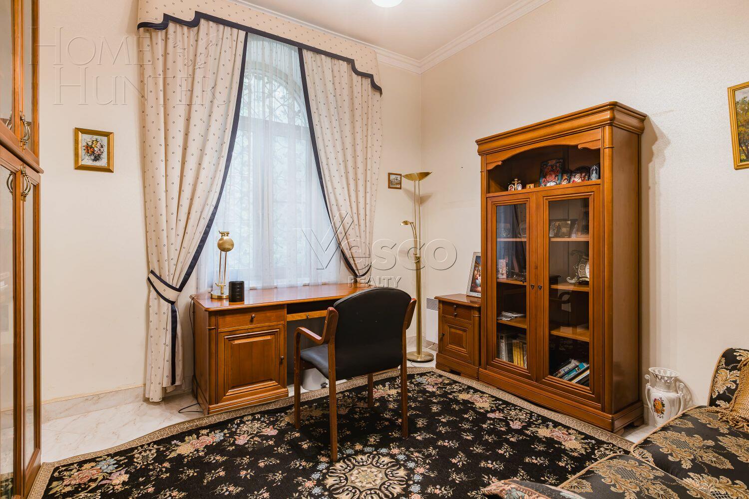 2-этажный коттедж 279.8 м² с отделкой