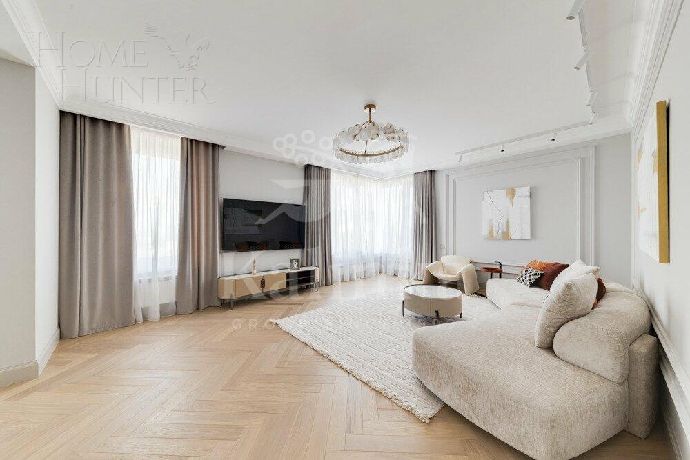 5-КОМН. КВАРТИРА С ОТДЕЛКОЙ 211 М² НА 18 ЭТАЖЕ