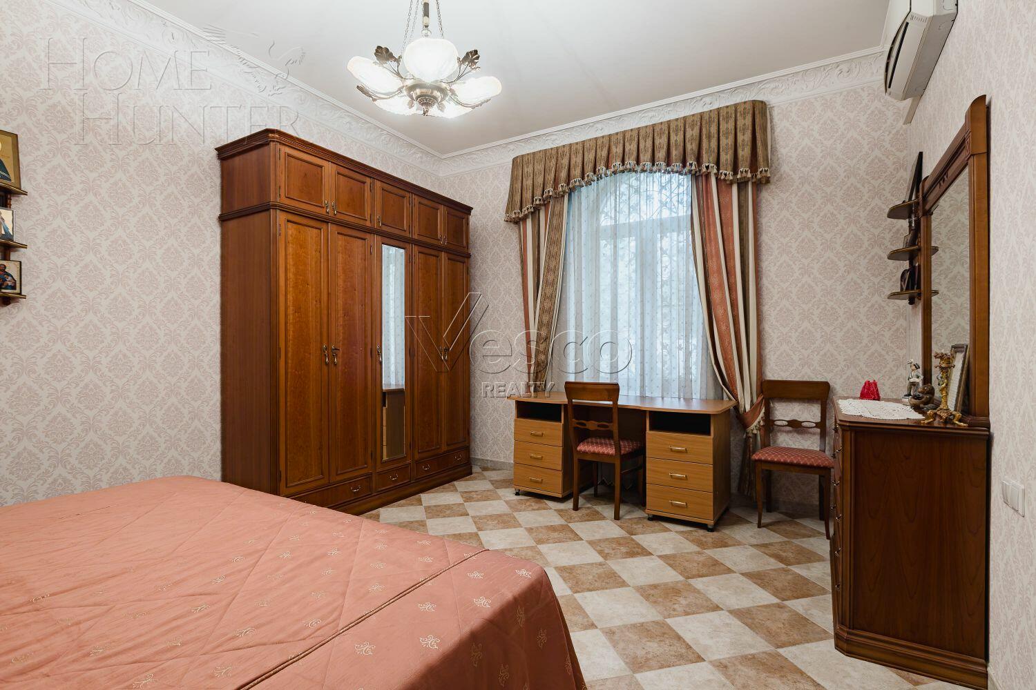 2-этажный коттедж 279.8 м² с отделкой
