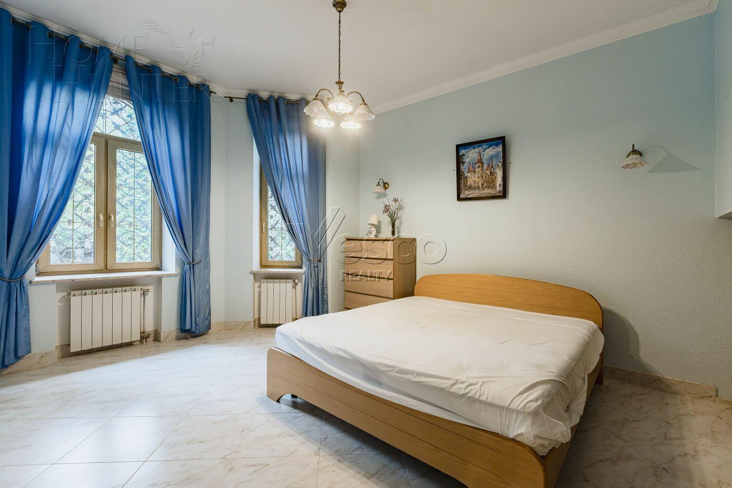 2-этажный коттедж 279.8 м² с отделкой