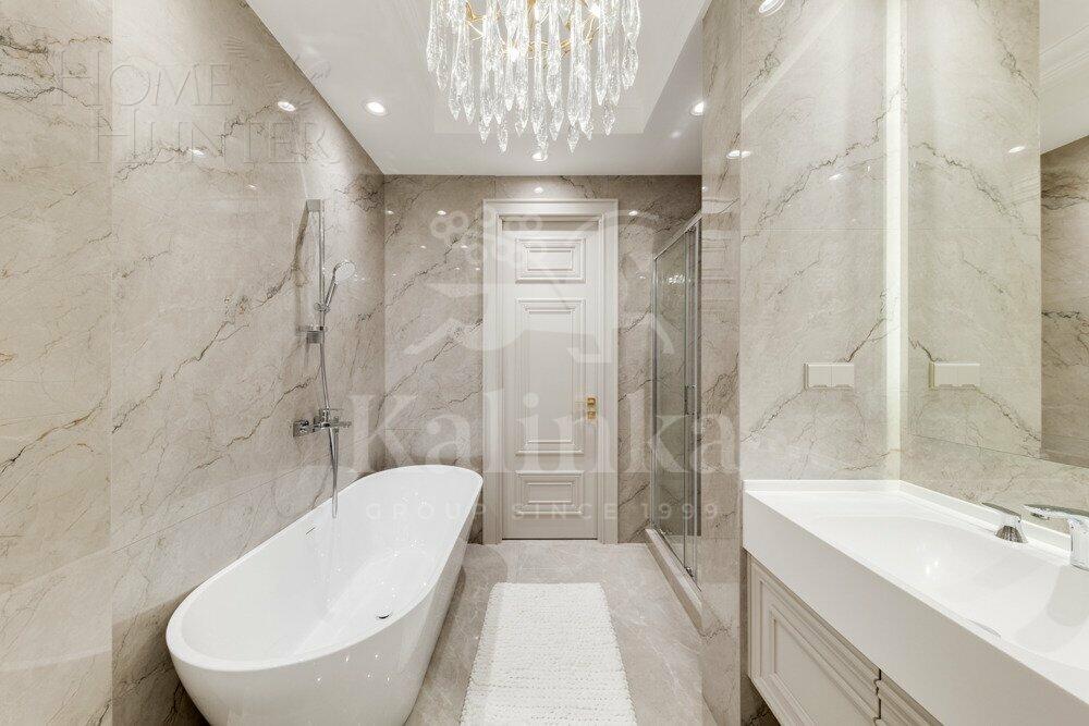 5-КОМН. КВАРТИРА С ОТДЕЛКОЙ 211 М² НА 18 ЭТАЖЕ