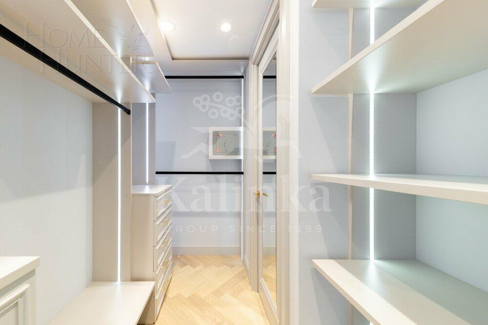 5-КОМН. КВАРТИРА С ОТДЕЛКОЙ 211 М² НА 18 ЭТАЖЕ
