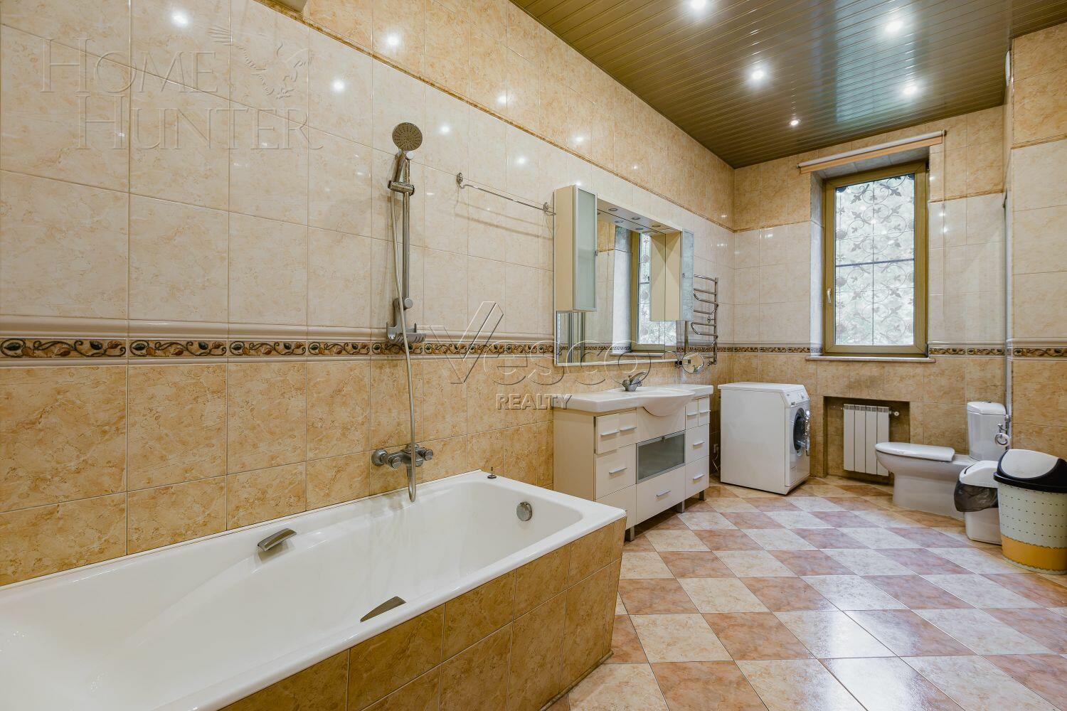 2-этажный коттедж 279.8 м² с отделкой