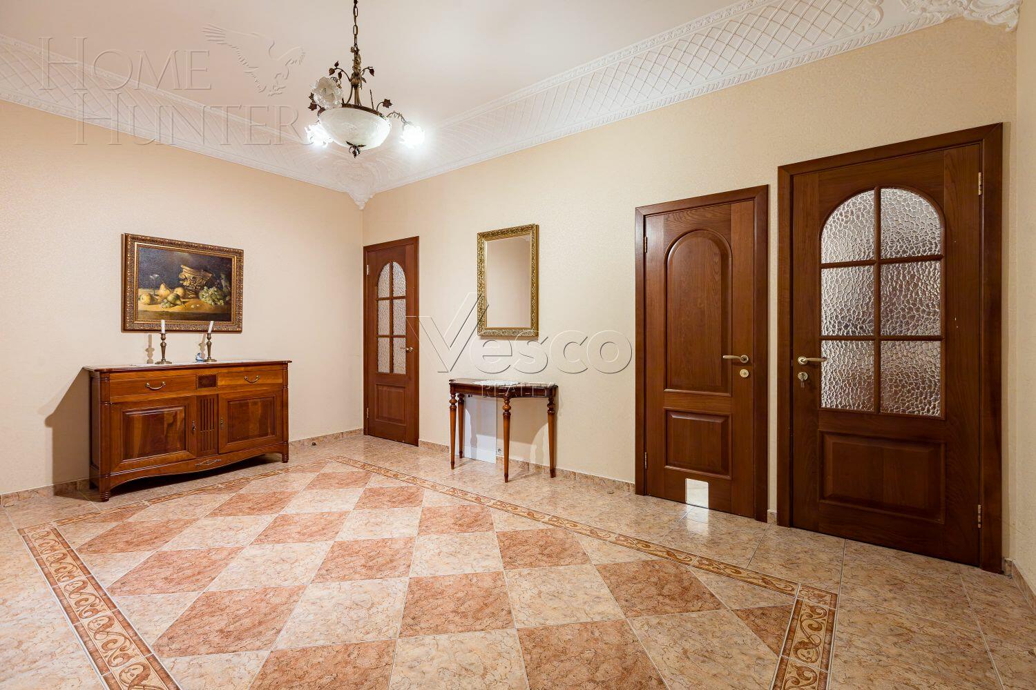 2-этажный коттедж 279.8 м² с отделкой