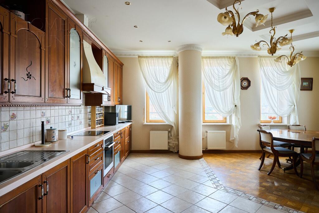 4-КОМН. КВАРТИРА С ОТДЕЛКОЙ 270 М² НА 22 ЭТАЖЕ