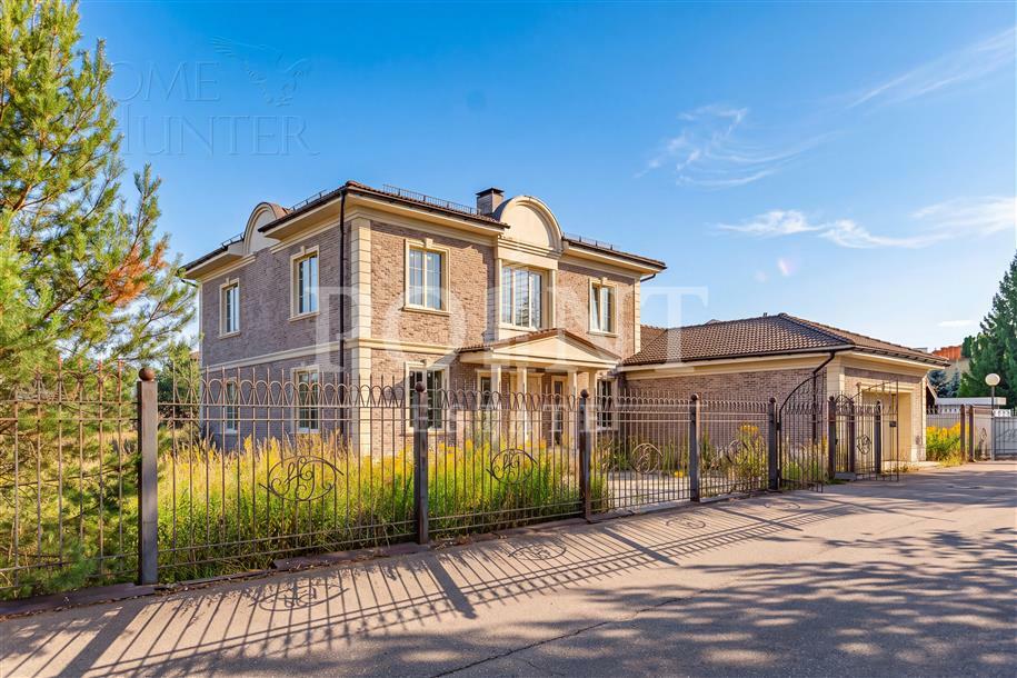 2-этажный коттедж 460 м² без отделки