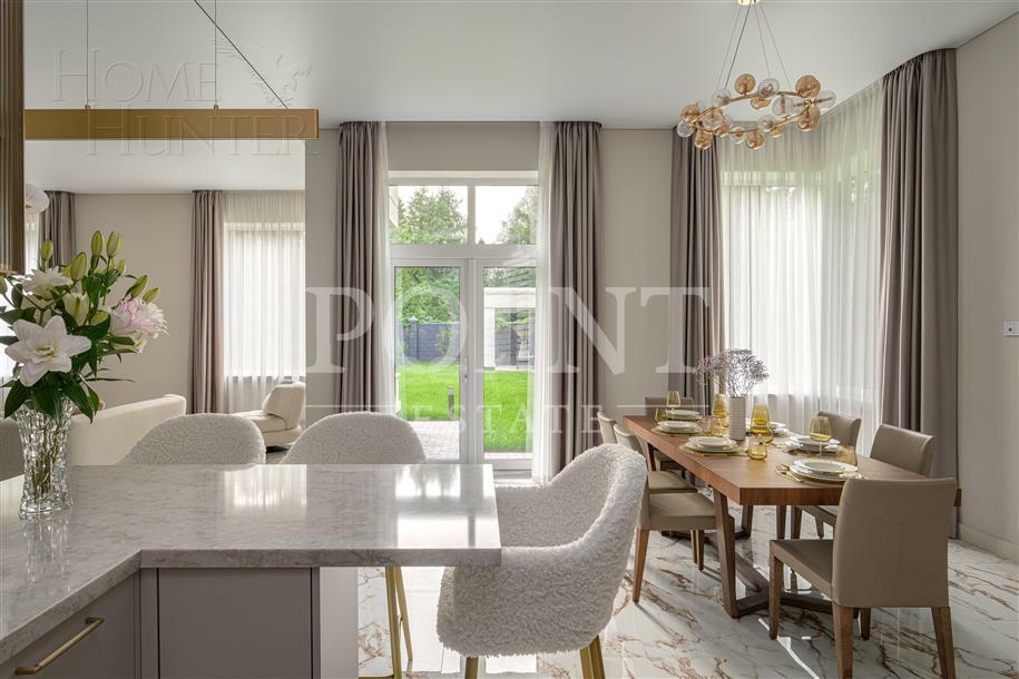 2-этажный коттедж 350 м² с отделкой