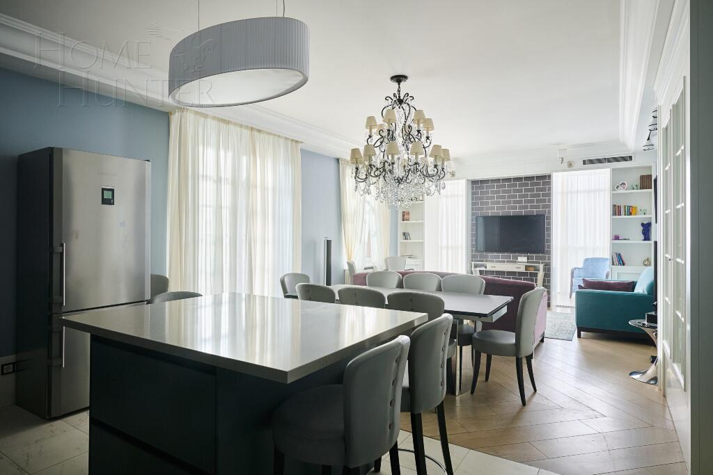 4-КОМН. КВАРТИРА С ОТДЕЛКОЙ 145 М² НА 4 ЭТАЖЕ