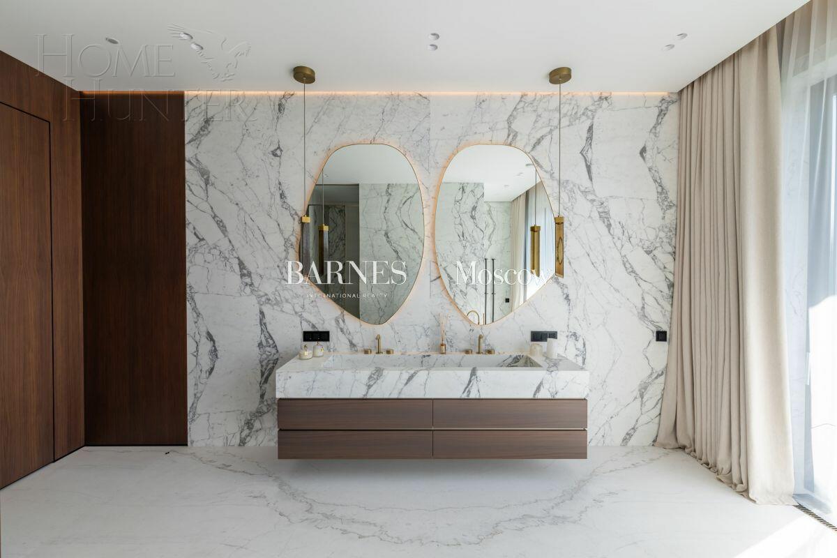 2-этажный коттедж 1 150 м² с отделкой
