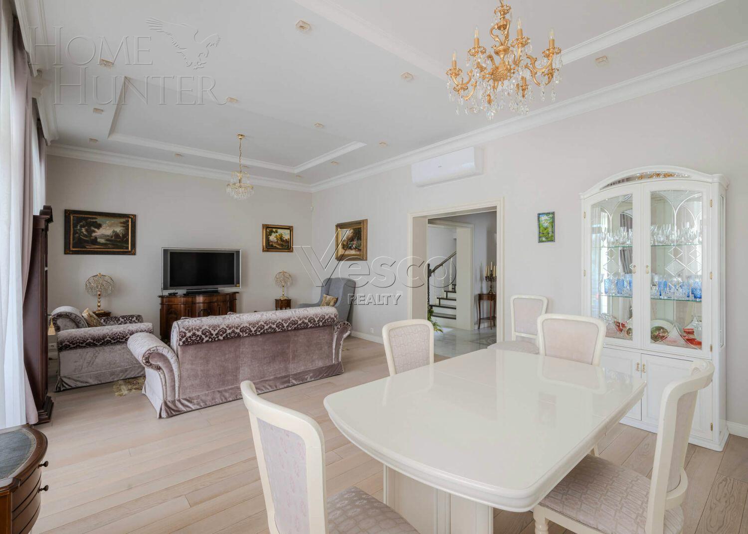 2-этажный коттедж 297.8 м² с отделкой