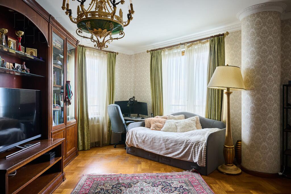 4-КОМН. КВАРТИРА С ОТДЕЛКОЙ 270 М² НА 22 ЭТАЖЕ