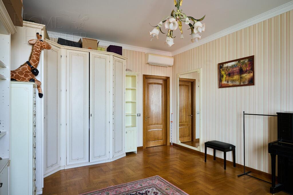 4-КОМН. КВАРТИРА С ОТДЕЛКОЙ 270 М² НА 22 ЭТАЖЕ