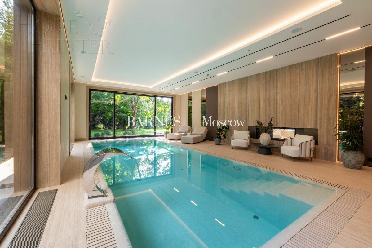 2-этажный коттедж 1 150 м² с отделкой