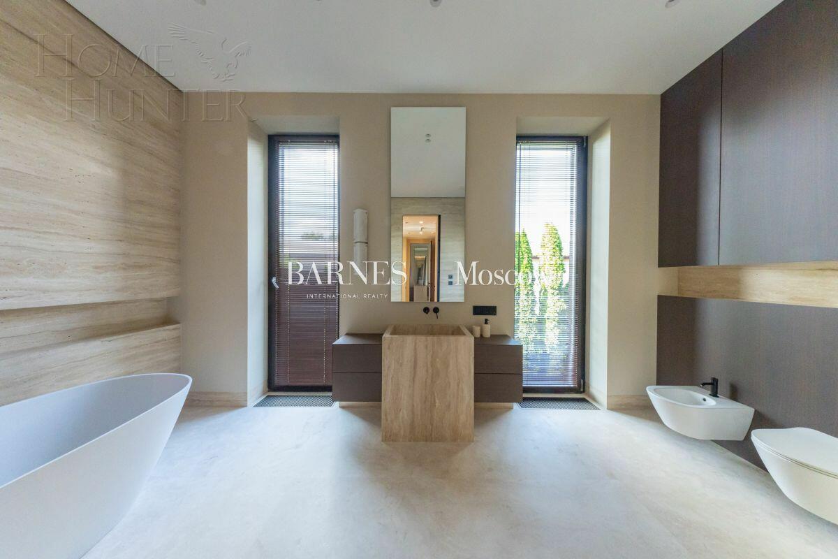 2-этажный коттедж 1 150 м² с отделкой