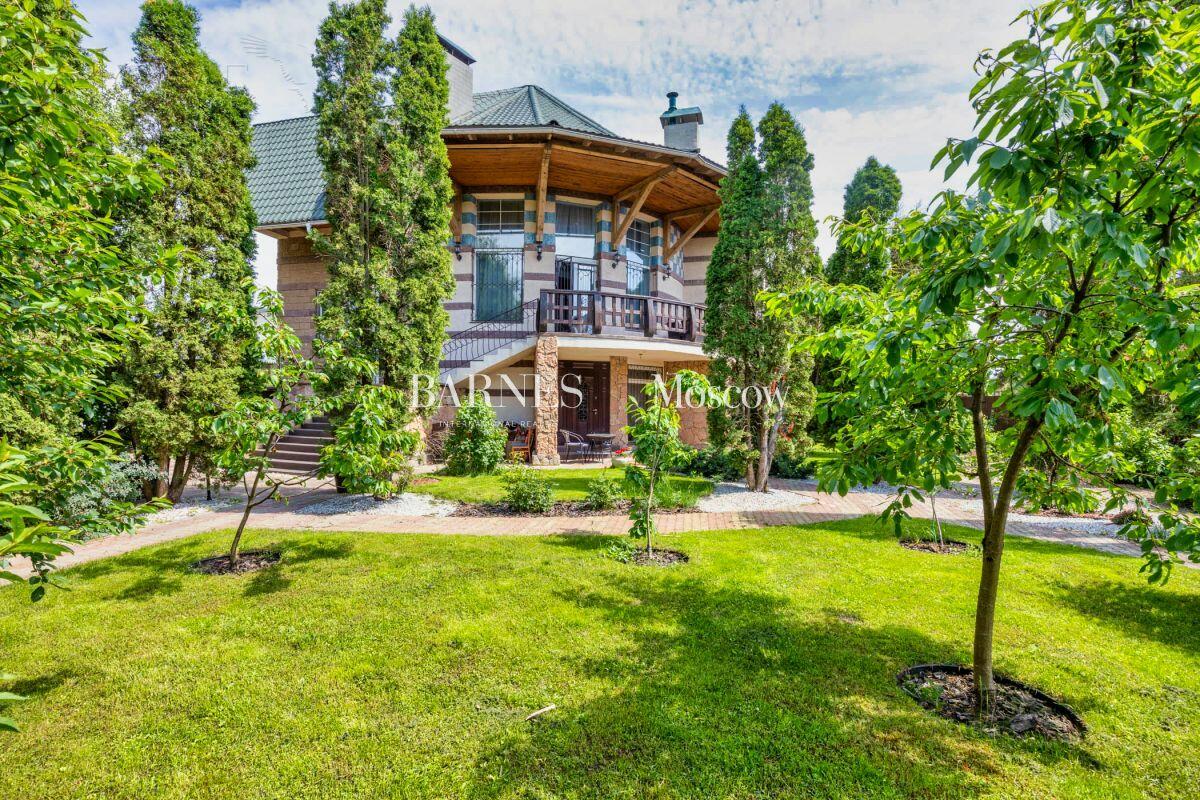 2-этажный коттедж 388 м² с отделкой