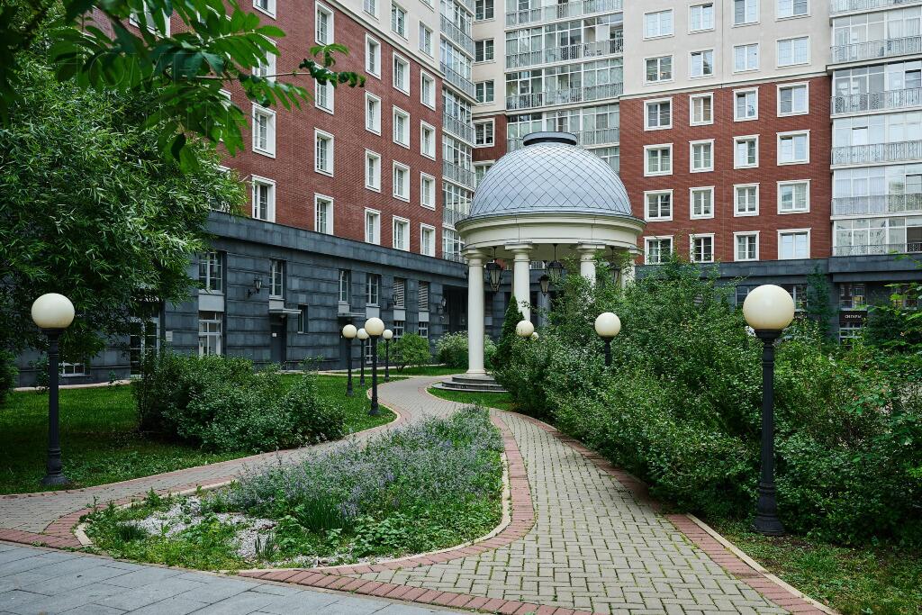 4-КОМН. КВАРТИРА С ОТДЕЛКОЙ 145 М² НА 4 ЭТАЖЕ