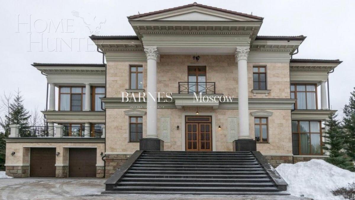 2-этажный коттедж 1 250 м² с отделкой